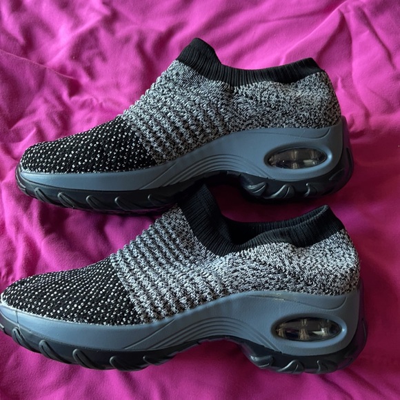 Extra comfy walking shoes - Picture 3 of 5